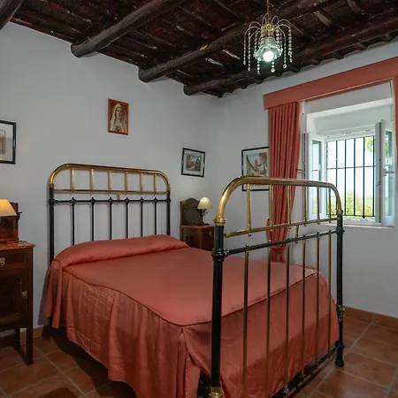 Cortijo Senora De Angustias 1 *